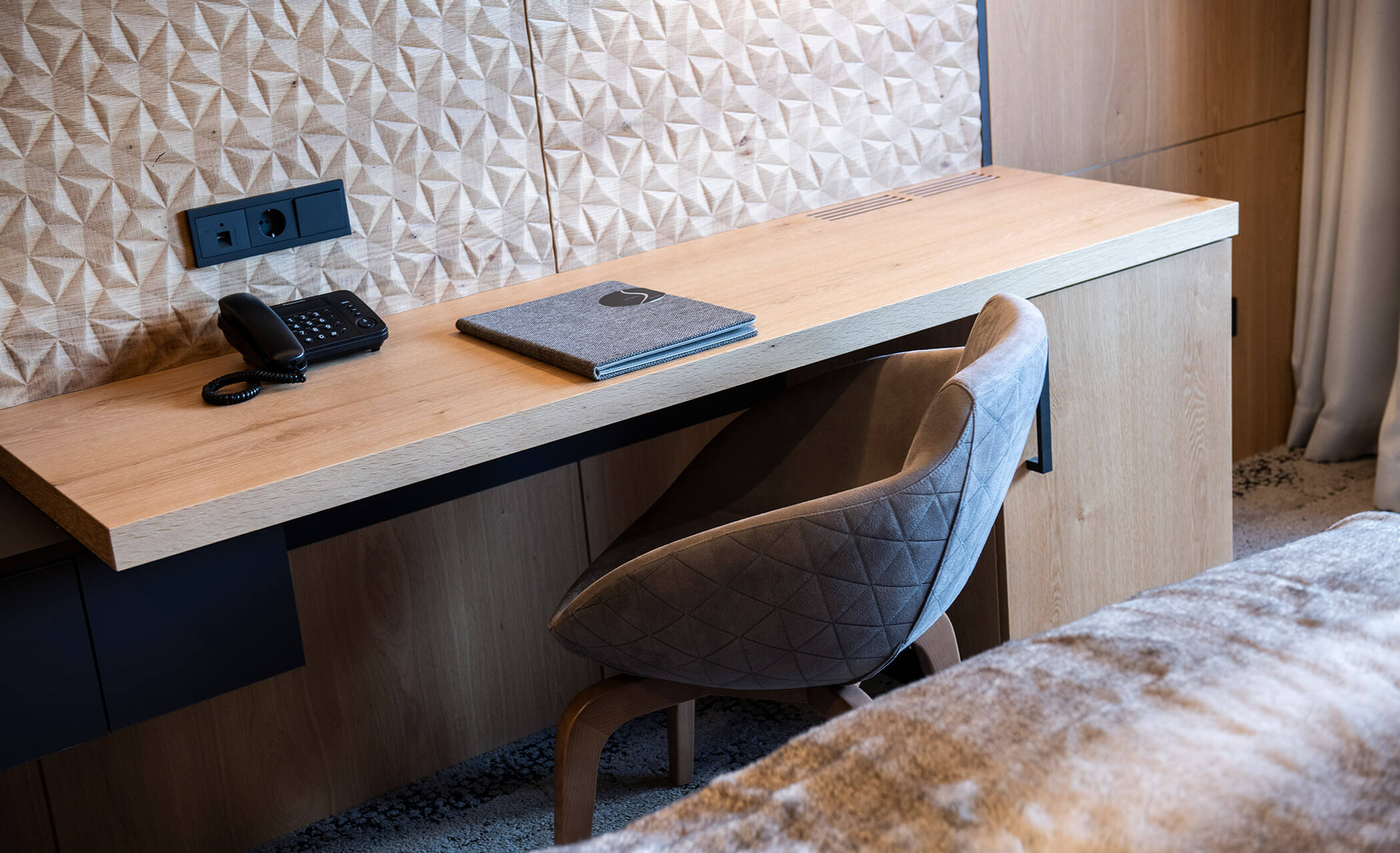 Scrivania - Camera doppia Latemar